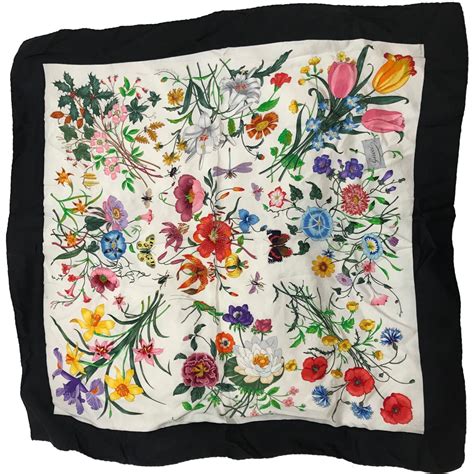 foulard gucci floreale|Gucci Foulard en twill de soie à imprimé Flora.